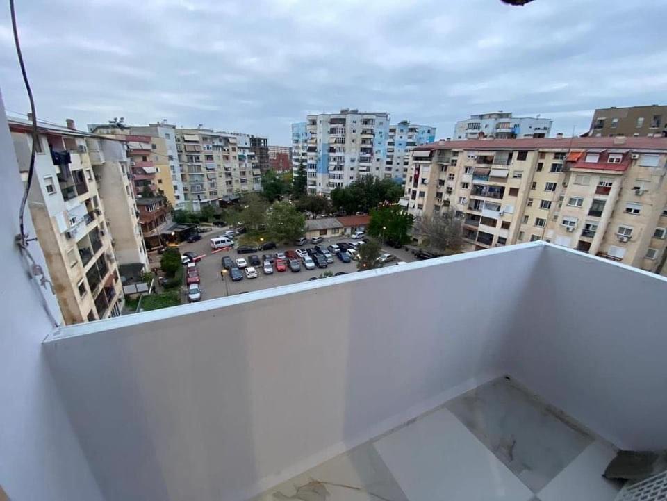 E&b Cosy Tirana