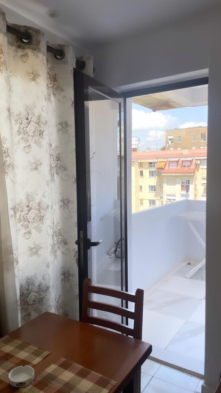 E&b Cosy Apartamento Tirana